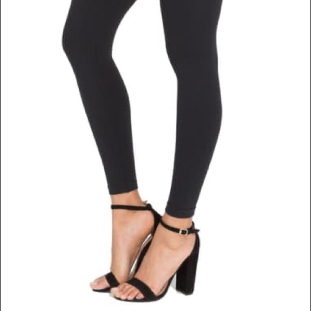 Spanx Look At Me Now Seamless Leggings